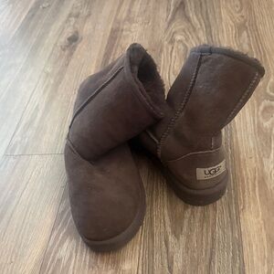 UGG Short Suede Boots in Dark Brown